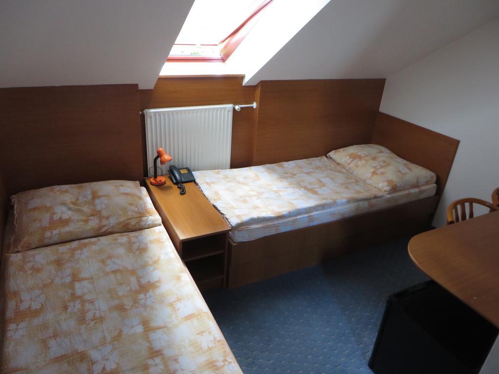 Hotel Arnold 2*